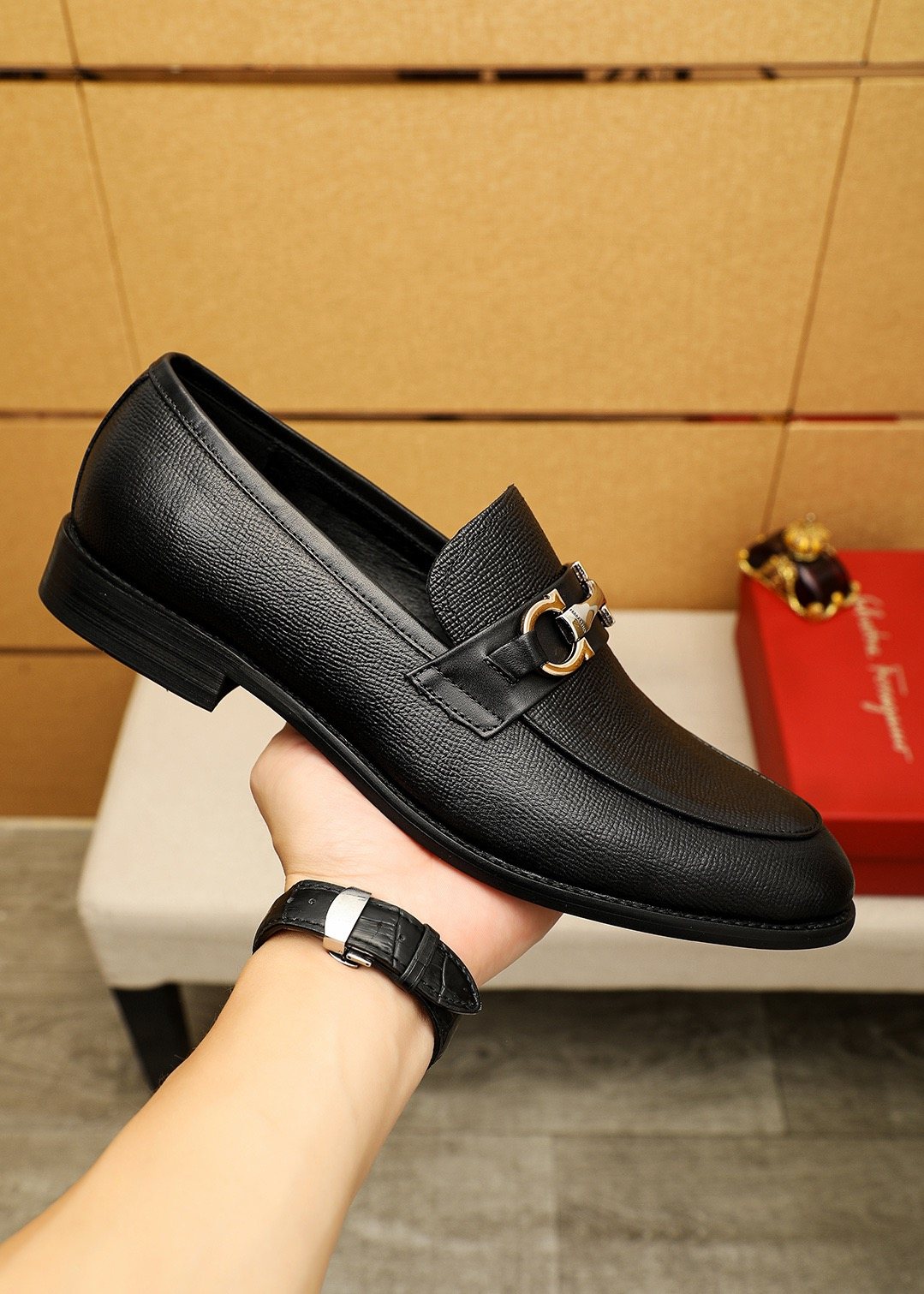Ferragamo Men's Black Bit Loafers - Low-Profile Sole