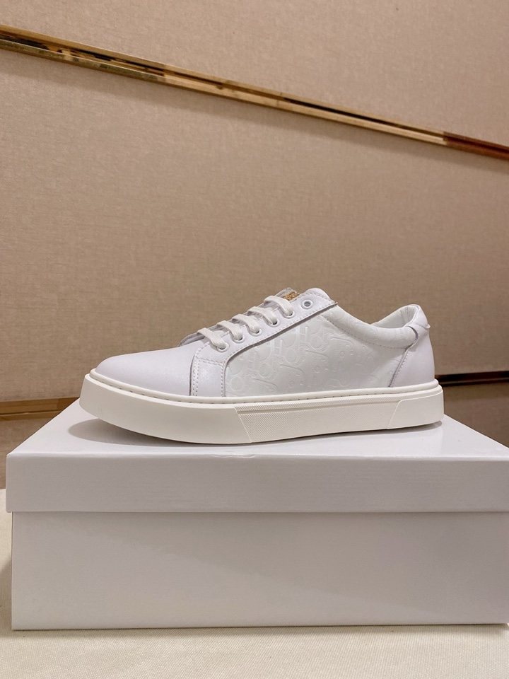 Dior Men's Low-Top Lace-Up Sneakers